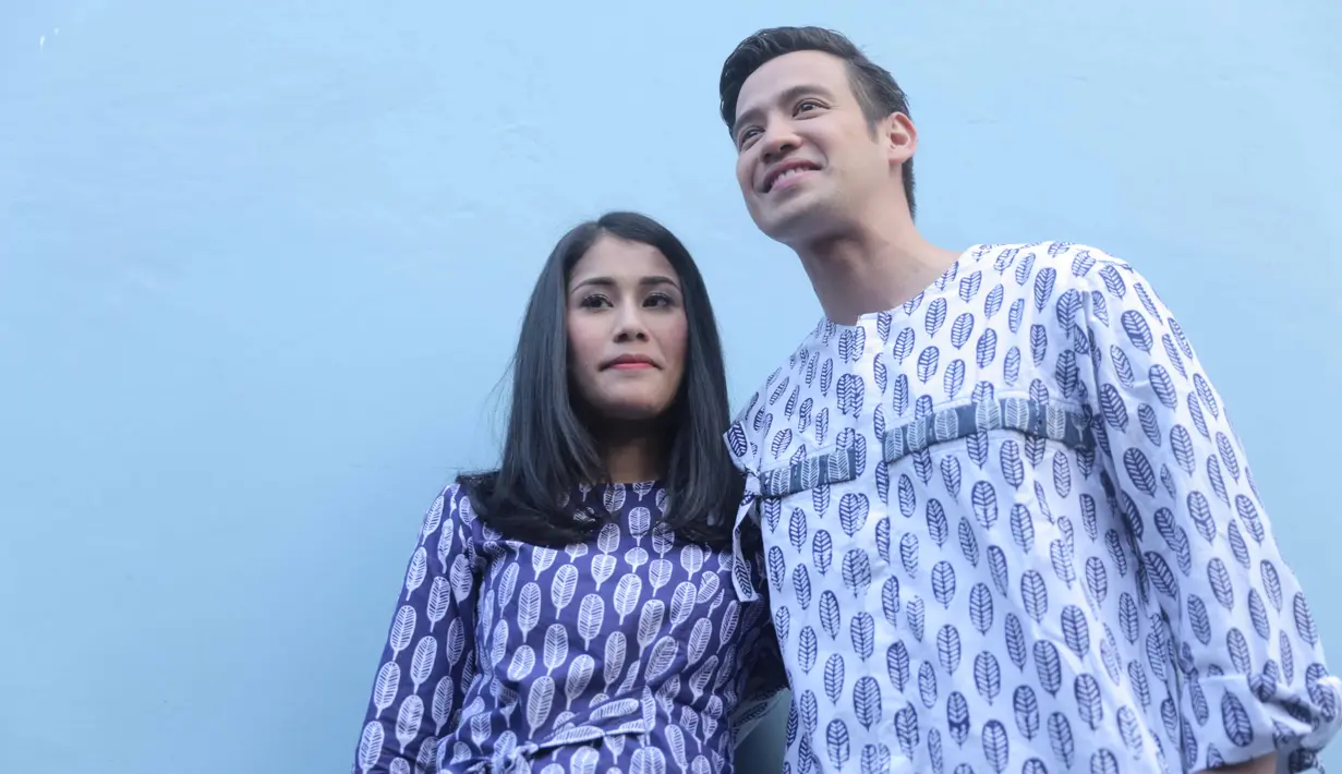 "Ternyata pas kemarin traveling di London itu semuanya dia persiapin, mulai dari mau pergi kemana, harus naik apa dicatat sama dia, berapa barang yang kita bawa itu sampai dicatat sama dia," lanjutnya.  (Nurwahyunan/Bintang.com)