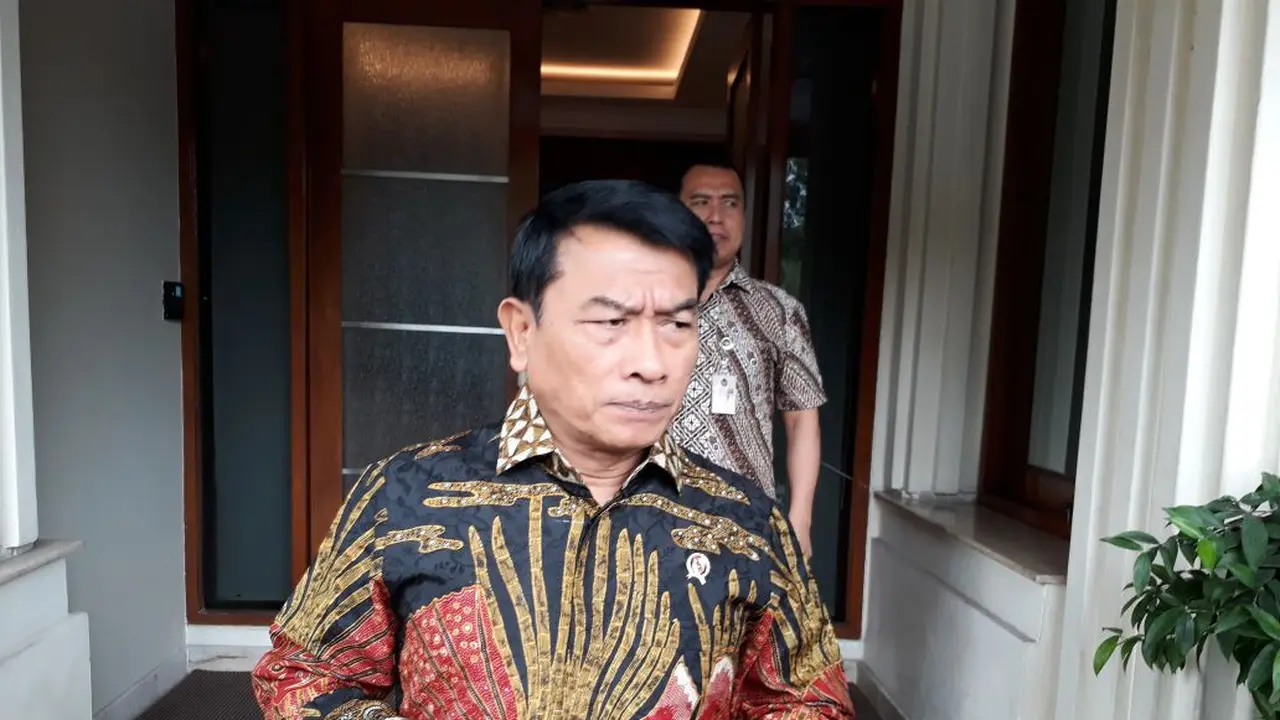 Kepala Staf Presiden Moeldoko mendatangi kantor Menko Polhukam Wiranto