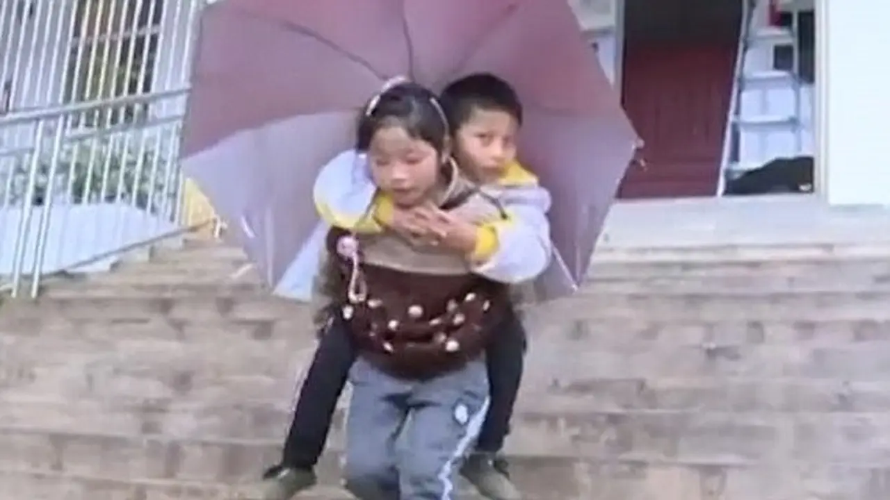 [Bintang] Adik - Kakak
