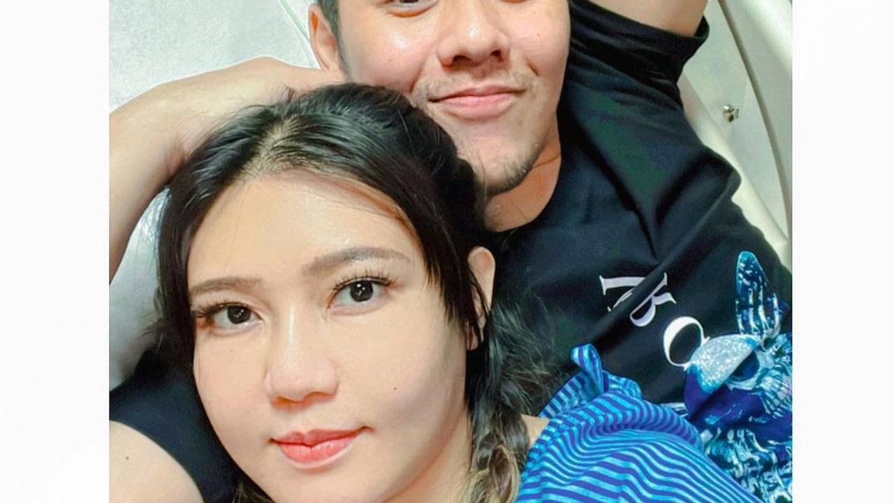 Via Vallen dan Chevra Yolandi. (Foto: Dok. Instagram @viavallen)