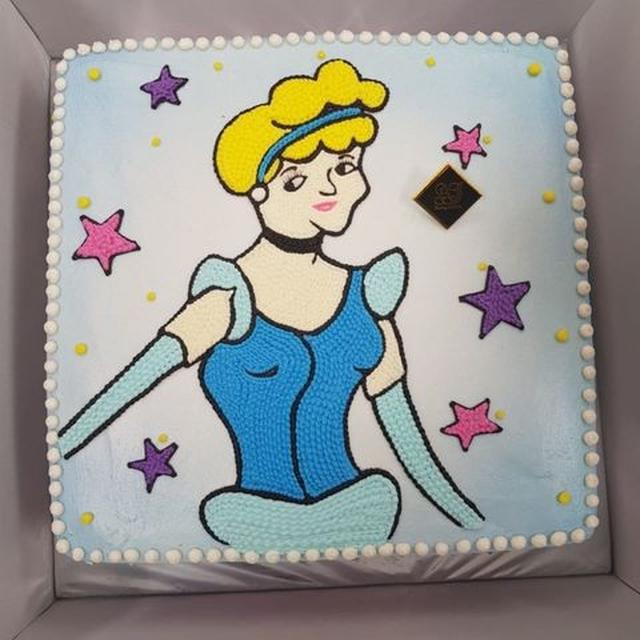 6 Kue Ulang Tahun Bentuk Cinderella Ini Meresahkan, Bikin Kecewa (
