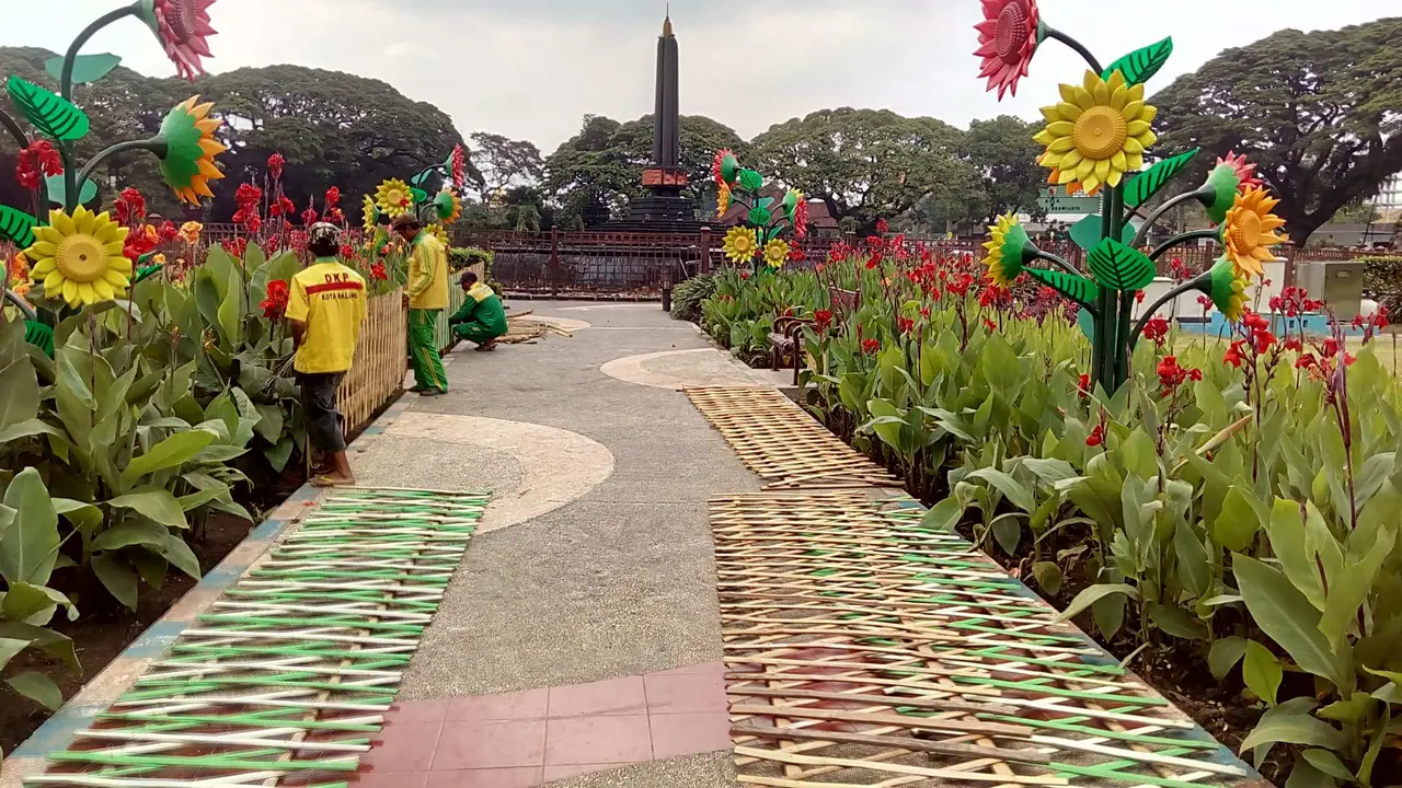 Antisipasi Perusakan, Taman Alun-alun Tugu Malang Dipagari