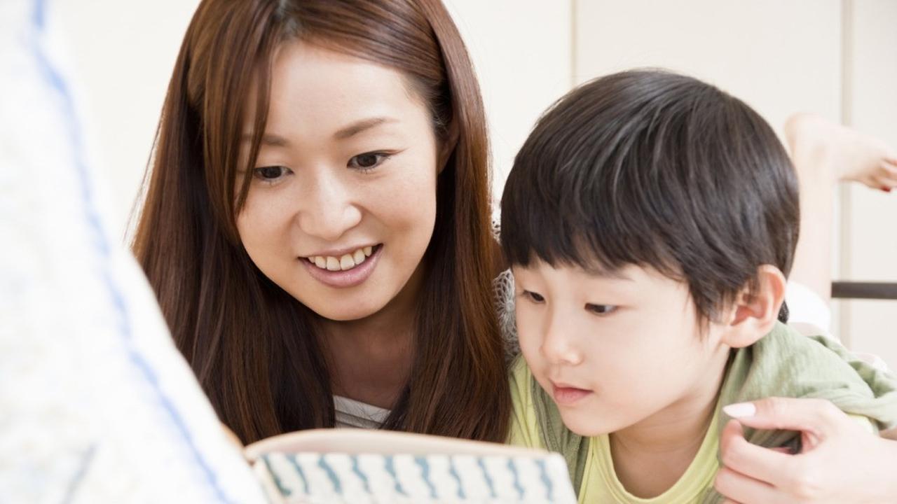 [Bintang] Ilustrasi Ibu dan Anak