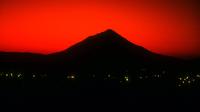 Ilustrasi langit merah. (dok. unsplash @rocinante_11)