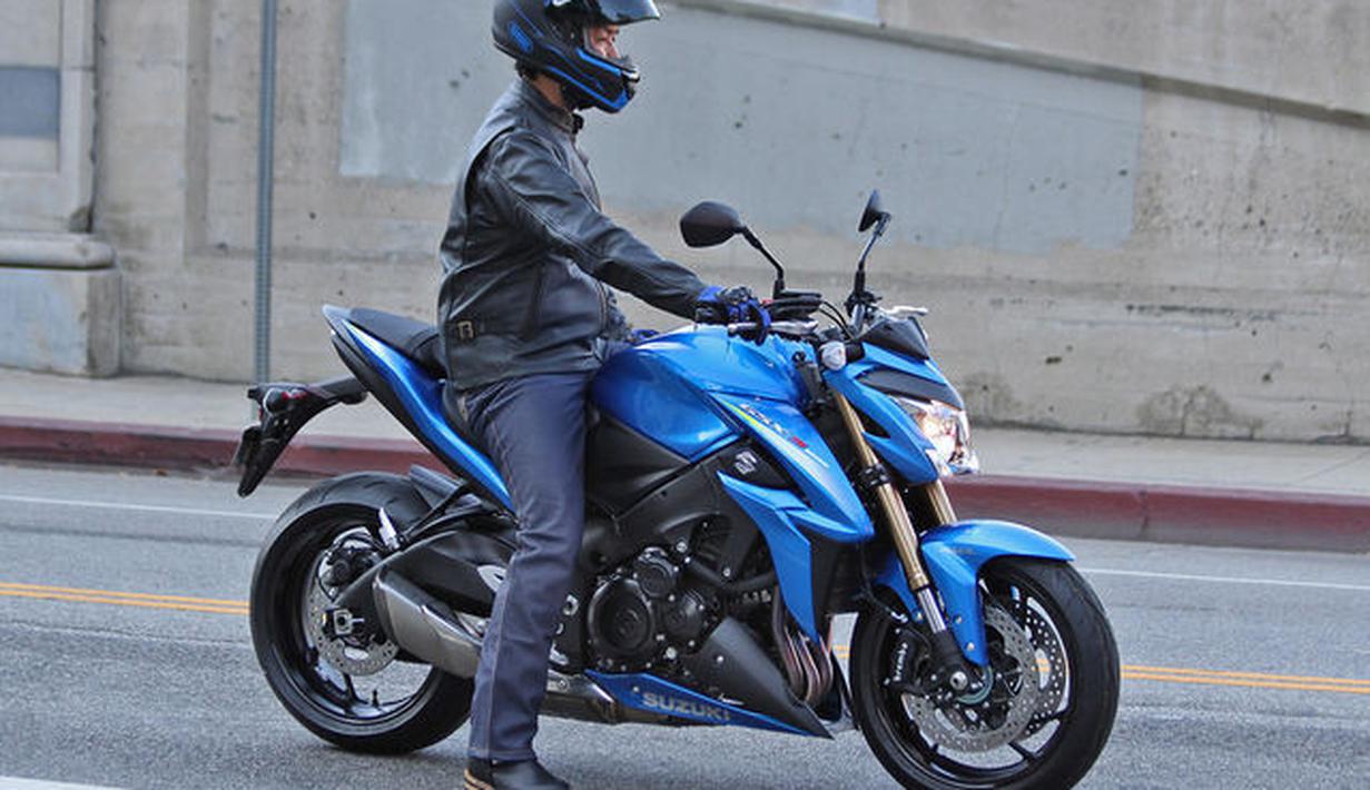 suzuki 1000cc naked