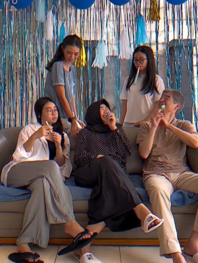 6 Potret Yuki Kato Bareng Reina dan Sakura, Dua Adiknya yang Keturunan Jepang