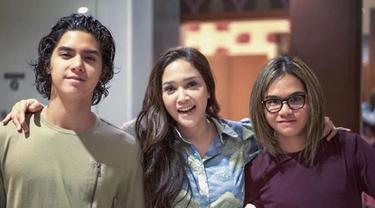 Kisah Asmara Dul Tak Seperti Al Dan El News Entertainment Fimela Com