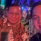 Menteri BUMN Erick Thohir terlihat duduk berdampingan dengan Menteri Pertahanan Prabowo Subianto di momen Gala Dinner KTT ASEAN ke-43. Momen ini jadi jamuan makan malam spesial dari Presiden Joko Widodo kepada para perwakilan negara-negara yang hadir di KTT ASEAN. (Sumber: Instagram @erickthohir)