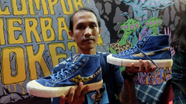 Tampil Garang Kelompok Penerbang Roket Menutup Tur 