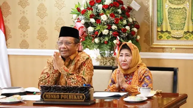 Potret 6 Istri Capres Cawapres 2024, Setia Dampingi Suami Bertugas