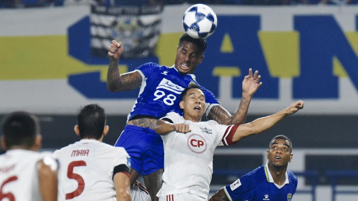Tandukan Ramon Tanque Antarkan Persib Kalahkan Bangkok United dan Melaju ke Fase Gugur AFC Champions League 2 2025/2026!