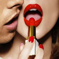 Lipstik yang kamu gunakan ternyata bisa buat dia makin bergairah loh.
