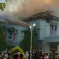 Kebakaran melanda kantor Bupati Pohuwato, di Jalan Ki Hajar Dewantara, Kecamatan Marisa, Provinsi Gorontalo, Kamis (21/9/2023). (Liputan6.com/ Dok Ist)
&nbsp;