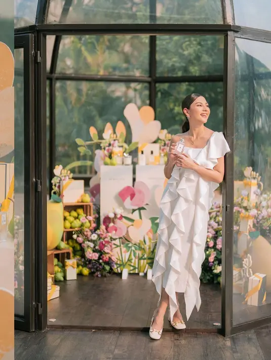 Buat kamu yang ingin garden party, ruffle dress seperti yang dikenakan Jessica Mila bisa jadi salah satu pilihan. [@jscmila]