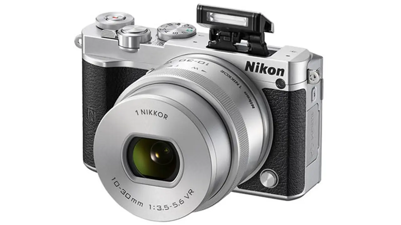 Nikon 1 J5