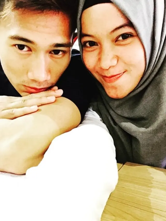 8 Potret Pasutri Pesilat Iqbal dan Sarah yang Berhasil Kawinkan Medali Emas
