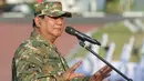 Presiden Republik Indonesia Prabowo Subianto memberikan arahan pada retreat menteri pada Kabinet Merah Putih di Akademi Militer Magelang, Jawa Tengah. (Foto oleh Handout/Media Partner Partai Gerindra/AFP)