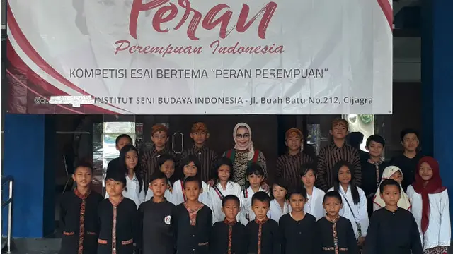 Kisah Gatot Gunawan, Tepis Mimpi demi Selamatkan Mental Anak-Anak di Lio Genteng Bandung