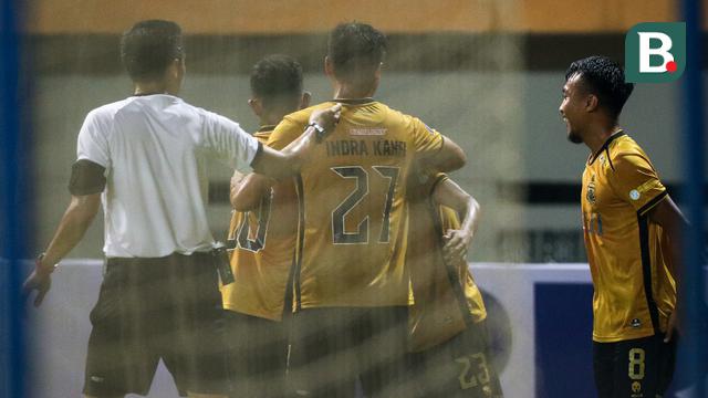 Foto: Gol Tunggal Wahyu Subo Seto ke Gawang Persebaya, Bawa Bhayangkara FC Raih Kemenangan Perdana di BRI Liga 1 2022/2023