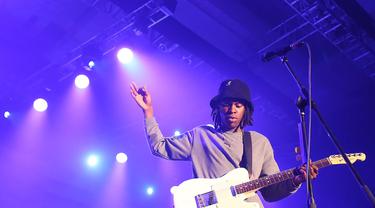 Lirik Lagu Daniel Caesar Feat H E R Best Part News Entertainment Fimela Com
