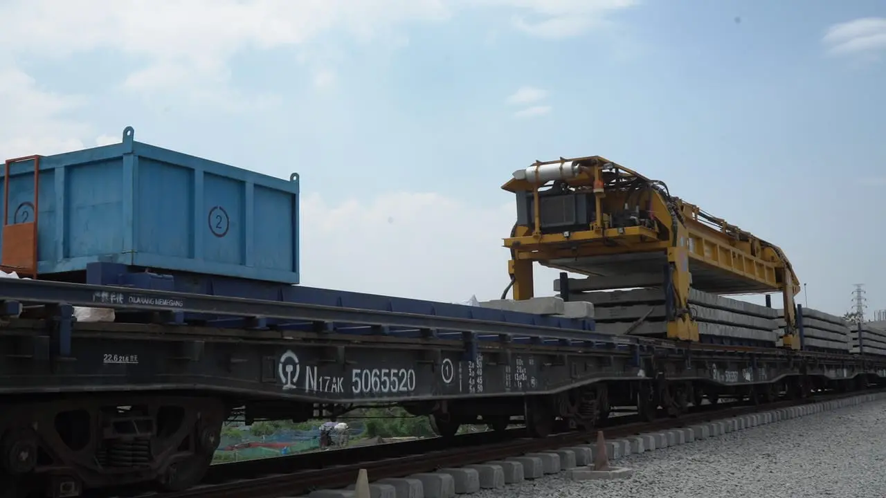 Kereta Cepat Jakarta-Bandung (KCJB)