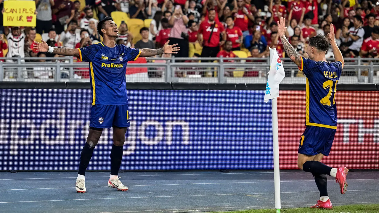 Foto: Hampa Gelar di Eropa, MU Tetap Terjegal di Asia