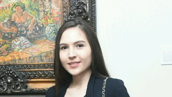 [Bintang] Olivia Jensen