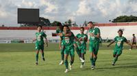 Gelandang PSS Sleman, Dave Mustaine merayakan gol tendangan bebas yang ia cetak ke gawang Borneo FC. (dok. PSS Sleman)