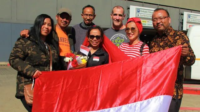 Sari bersama pejabat KBRI Pretoria