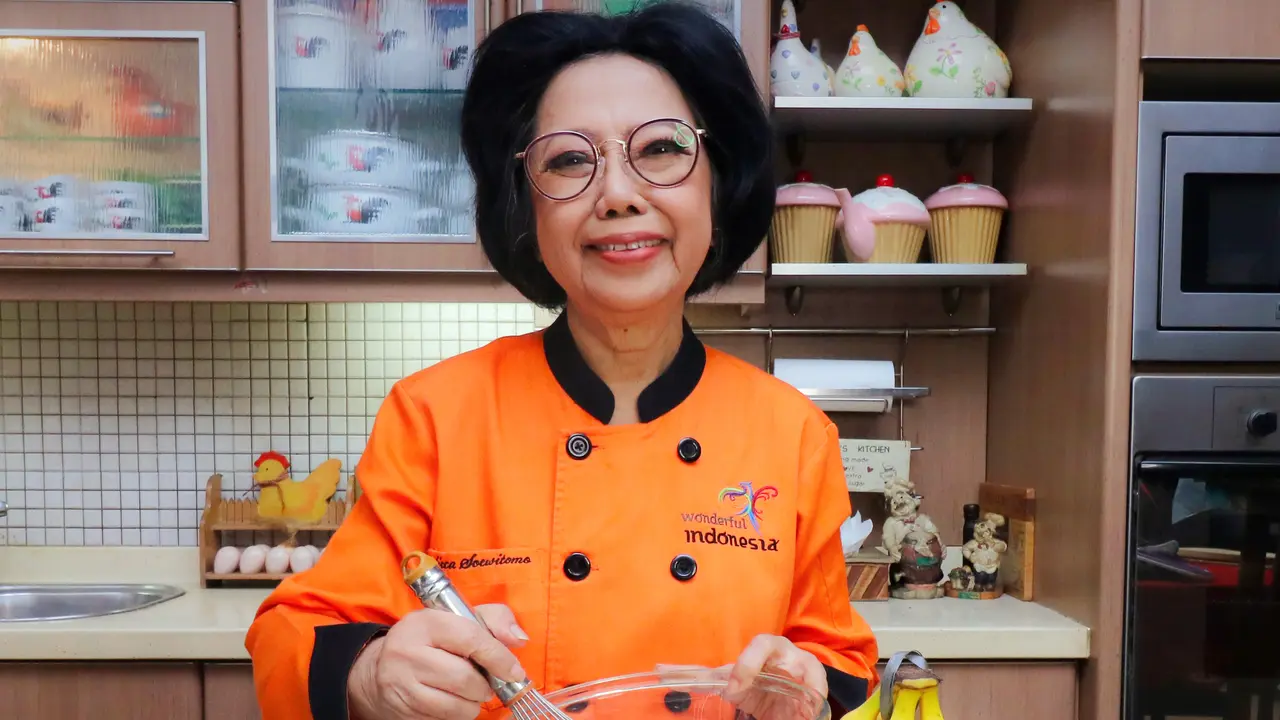 Sisca Soewitomo.