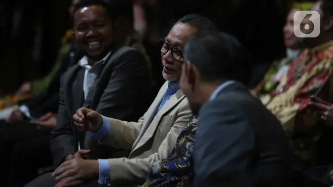 Menteri Koordinator Bidang Pangan, Zulkifli Hasan saat menghadiri ajang penghargaan tahunan Anugerah Liputan6 2025 di The Hall, Lantai 8 SCTV Tower, Senayan, Jakarta, Kamis (16/10/2025). (Liputan6.com/Helmi Fithriansyah)