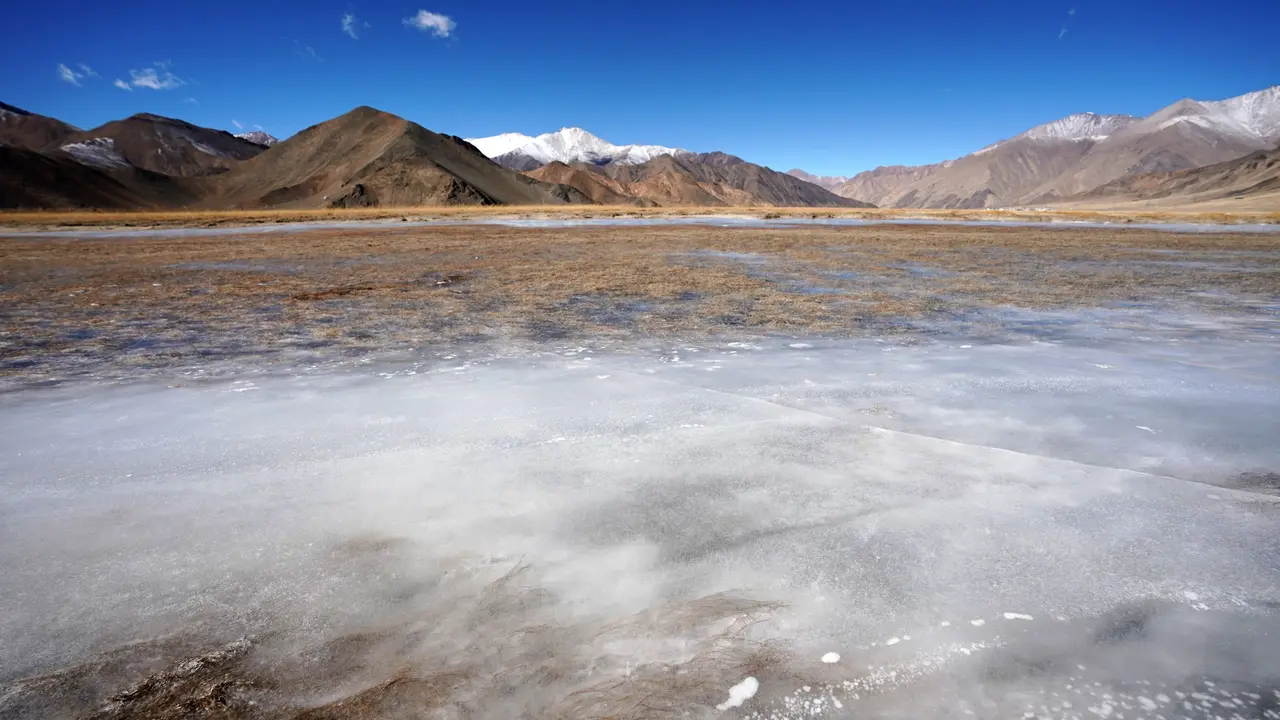 Puncak Atap Dunia di Tibet