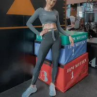 Cinta Laura meluangkan waktu untuk berolahraga (Dok.Instagram/@claurakiehl/https://www.instagram.com/p/B7w2IRilKke/Komarudin)