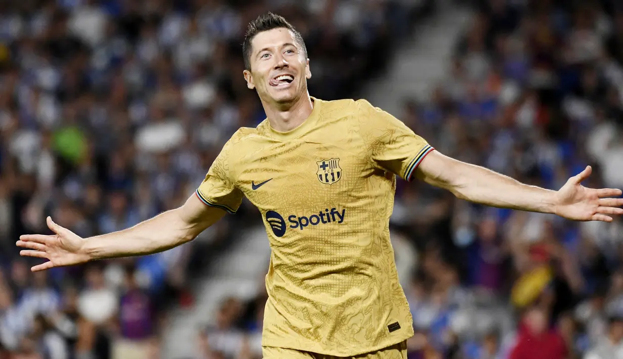 Pertemuan pemain dan mantan klubnya akan tersaji di Grup C. Penyerang baru Barcelona, Robert Lewandowski, akan menghadapi eks klub yang telah ia bela selama delapan tahun yakni Bayern Munchen. (AFP/Ander Gillenea)