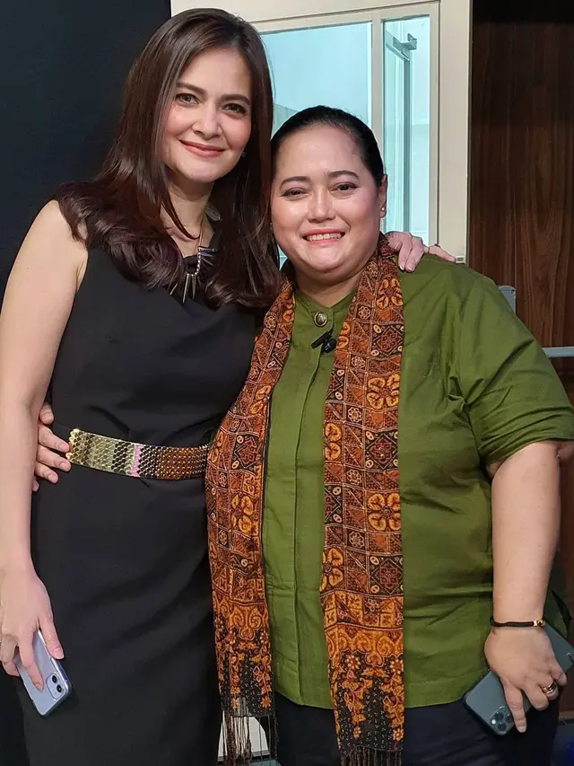 Mbak You dan Cut Tary. (Foto: Instagram @mbakyou17)