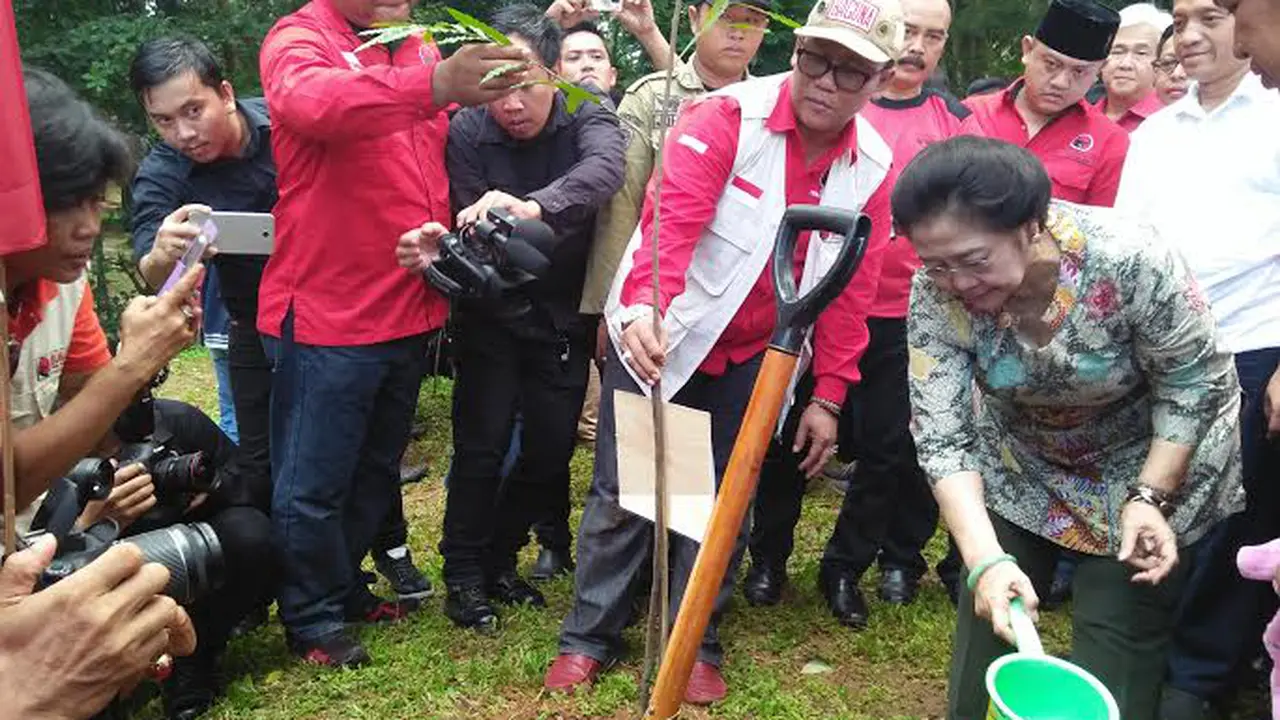 20160424-Megawati-Hari-Bumi-Sedunia-Banten