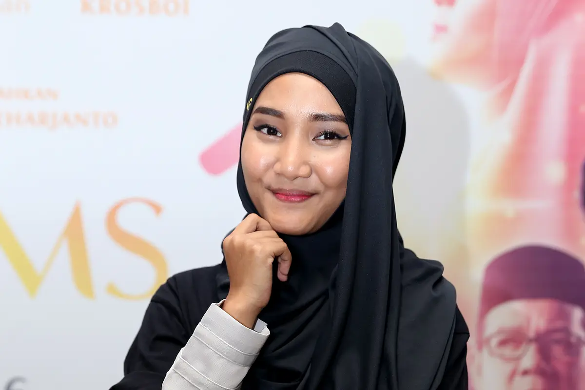 [Bintang] Artis Hijab Fatin Shidqia Lubis