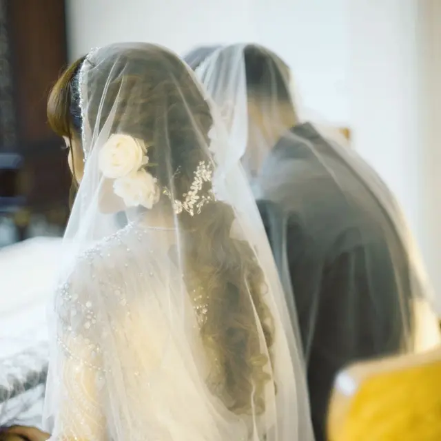 Akui dapat Restu Orang Tua, Ini 6 Potret Alfath Fathier dengan Istri Barunya