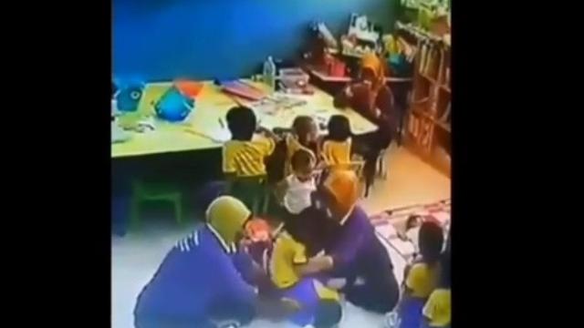 40 Koleski Terbaik Gambar Kartun Kebersamaan Orang Tua