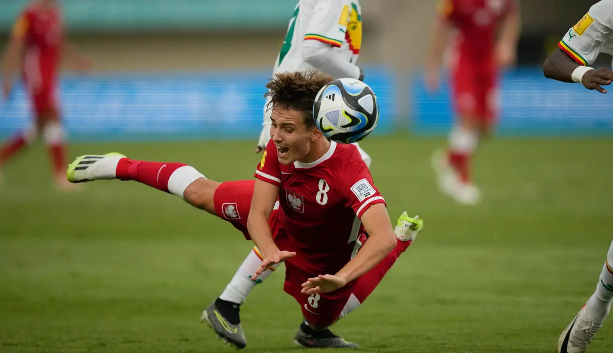 Senegal berhasil membungkam Polandia dengan skor telak 4-1. (AP Photo/Achmad Ibrahim)
