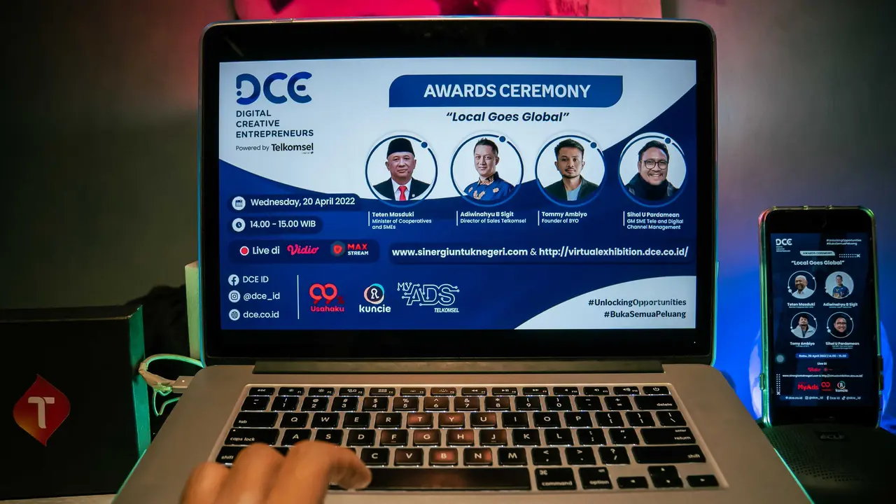 Digital Creative Entrepreneurs 2021