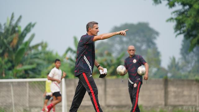 Pelatih Persija, Angelo Alessio.