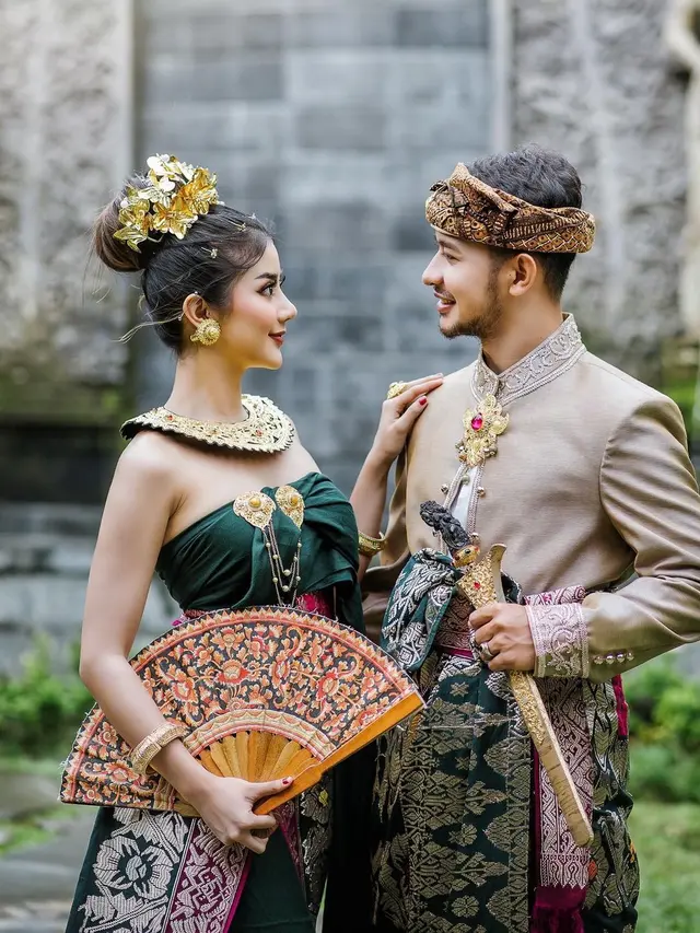 6 Pemotretan Ghea Youbi dan Gian Zola Pemain Persela, Bak Prewedding