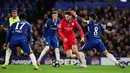 Les Parisiens yang memiliki modal apik, tampil tanpa beban. Mereka langsung unggul 1-0 atas tuan rumah saat laga masih berjalan enam menit melalui Khvicha Kvaratskheila. (AFP/Franck Fife)