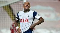 Steven Bergwijn - Lemahnya penyelesaian akhir merupakan salah satu kekurangan pemain 24 tahun ini. Ketajaman serta kompaknya Harry Kane dan Heung-min Son tentunya akan menjadi pilihan utama Sang allenatore dibanding memakai jasa Bergwijn. (AFP/Peter Powell/Pool)