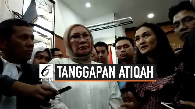 Atiqah Hasiholan memberikan tanggapannya terkait vonis hakim terhadap sang ibu, Ratna Sarumpaet yang tersandung kasus hoaks penganiayaan. Ini diungkapkan Atiqah usai persidangan di Pengadilan Negeri Jakarta Selatan.