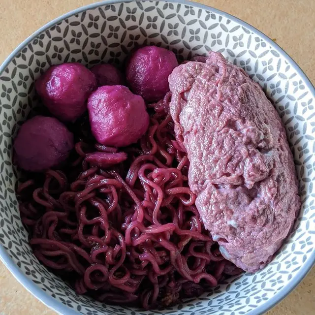 6 Potret Bakso Nyeleneh Mulai dari Warna hingga Isiannya Ini Bikin Tepuk Jidat