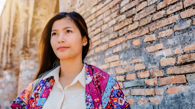 tegas kuat mandiri tabah sabar powerful