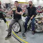 Motor kustom bergaya Trike karya Kromworks x Dodi Chrome Cycles sukses menggondol gelar Best Kustom Bike Kustomfest 2023. (Septian/Liputan6.com)