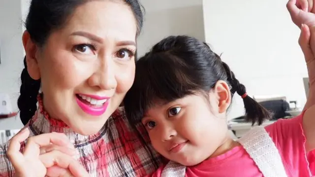 Potret Venna Melinda dan Vania Athania